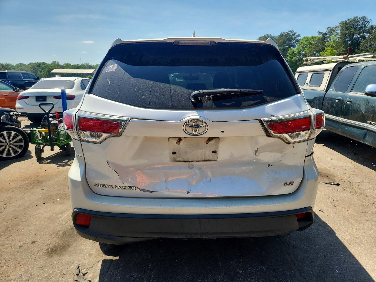 2016 TOYOTA HIGHLANDER LE PLUS photo 16