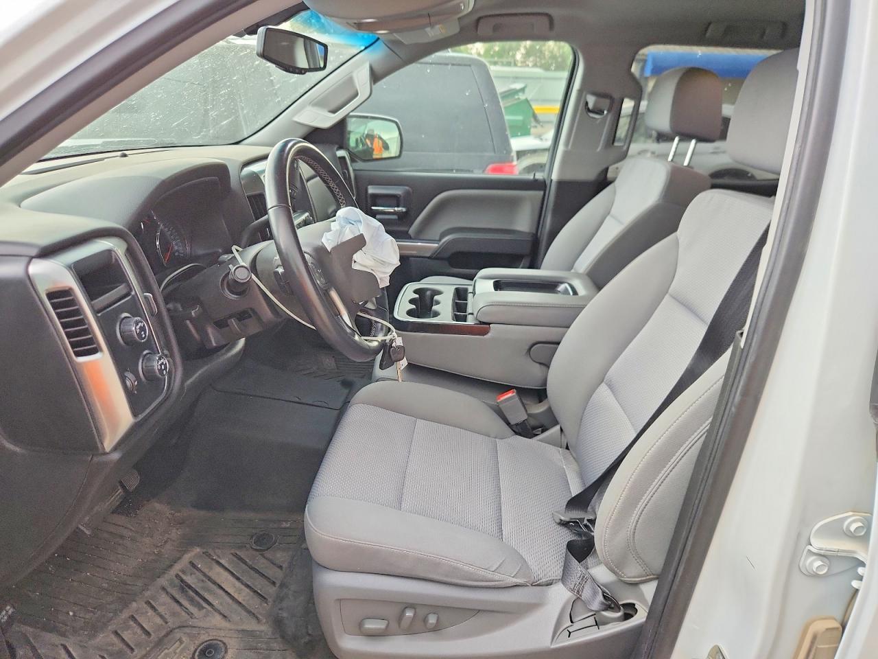 2018 CHEVROLET SILVERADO K1500 LT photo 19