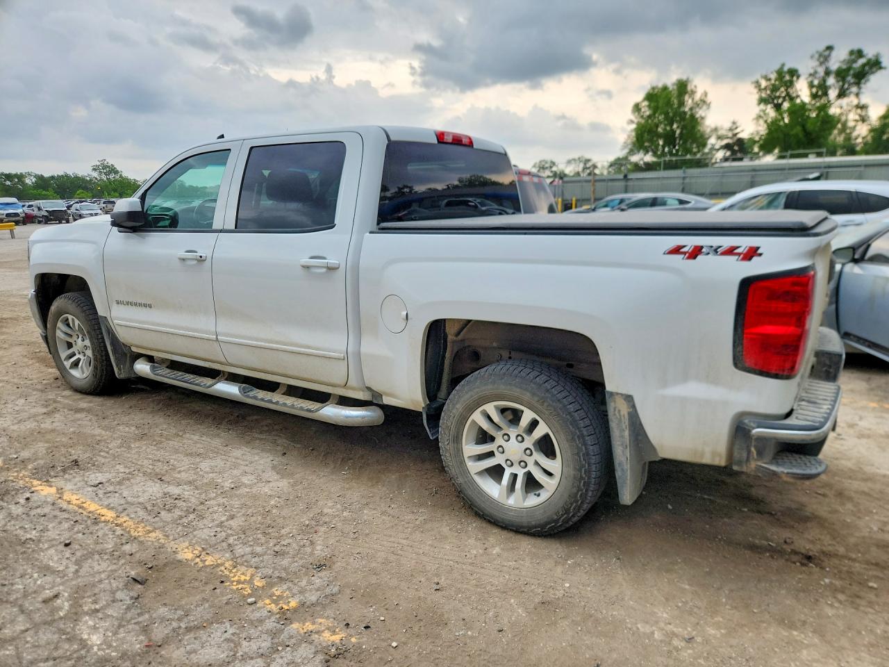 2018 CHEVROLET SILVERADO K1500 LT photo 4