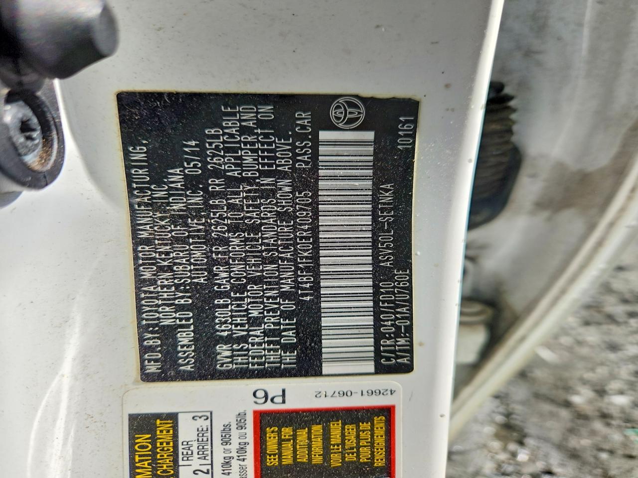 2014 TOYOTA CAMRY LE photo 23