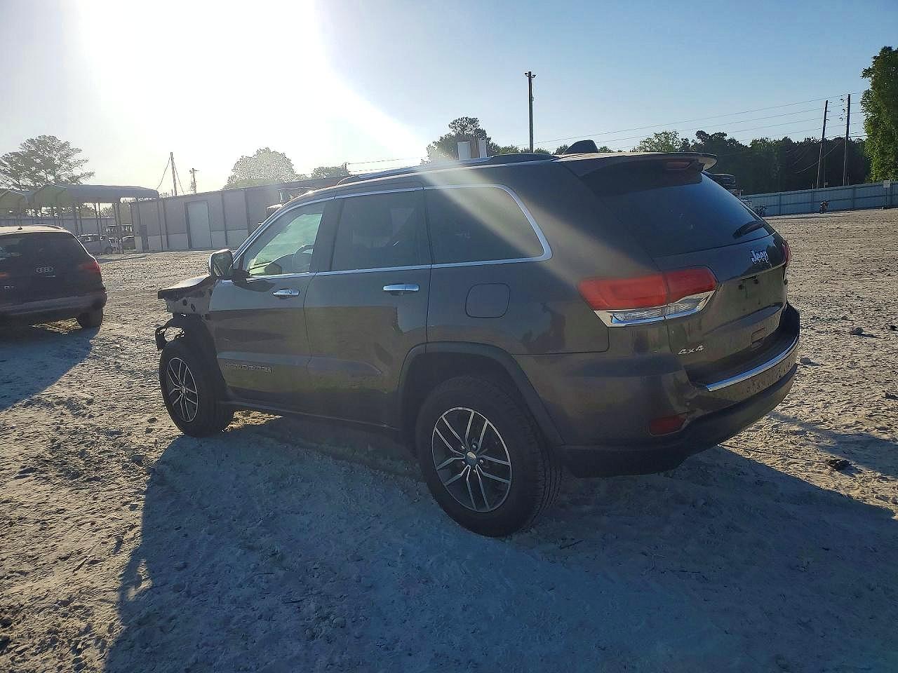 2018 JEEP GRAND CHEROKEE LIMITED photo 2