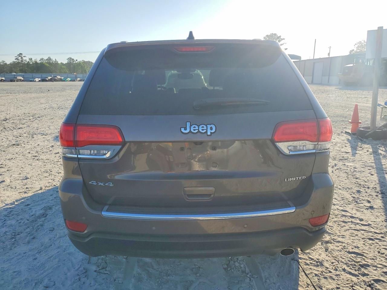2018 JEEP GRAND CHEROKEE LIMITED photo 6