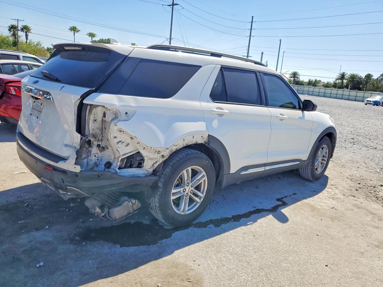 2020 FORD EXPLORER XLT photo 5