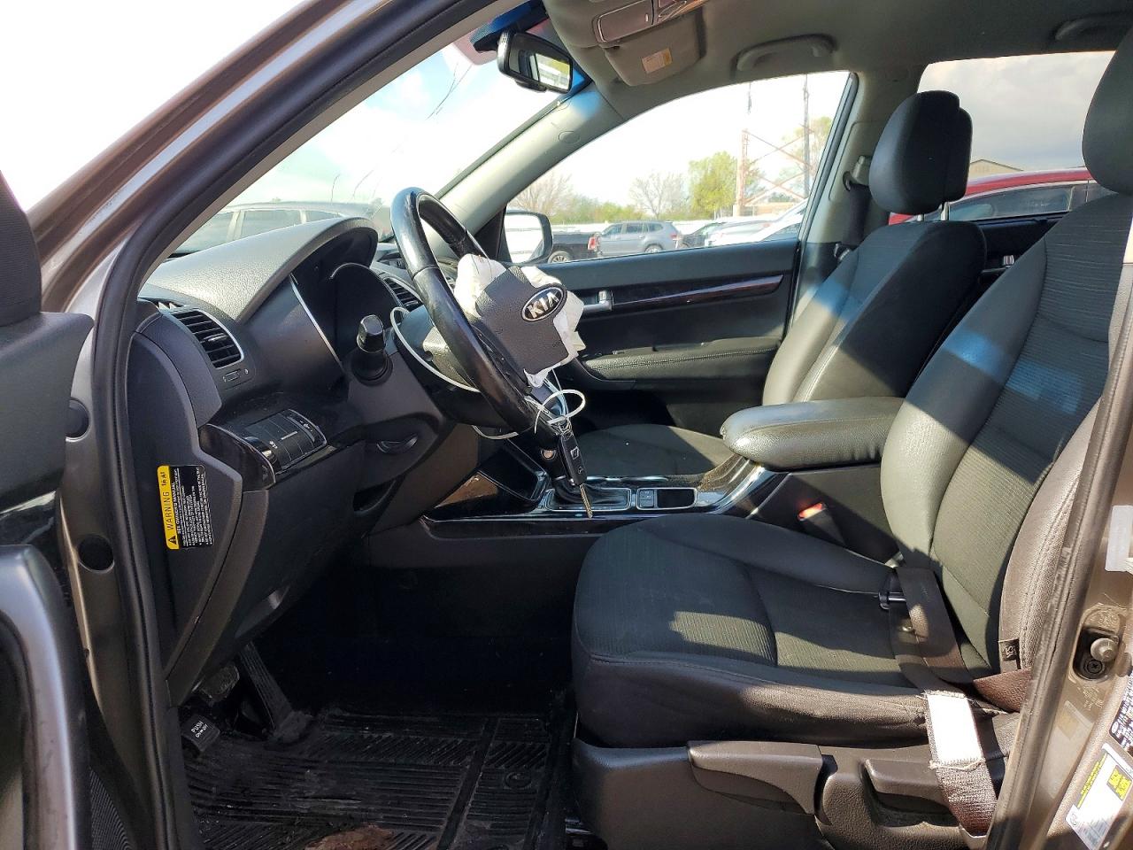2014 KIA SORENTO LX photo 13
