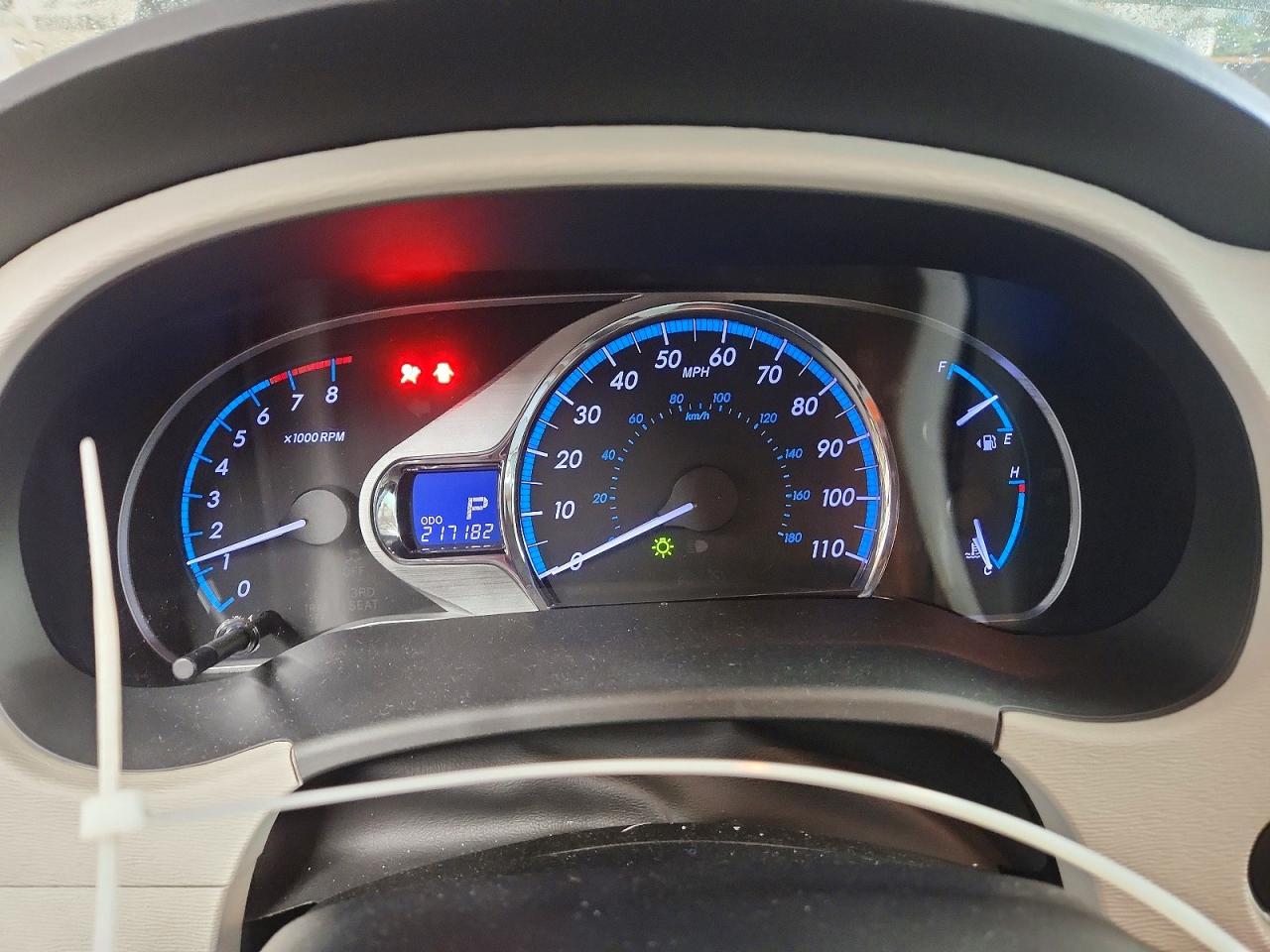 2013 TOYOTA SIENNA XLE 7-PASSENGER photo 17