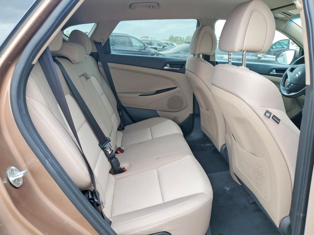 2017 HYUNDAI TUCSON SE photo 19