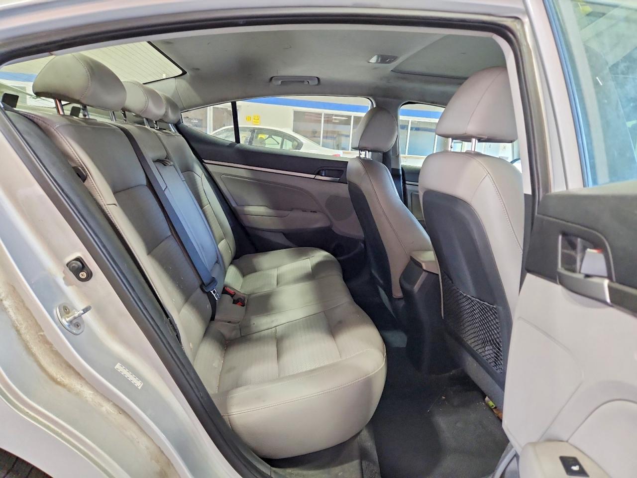 2017 HYUNDAI ELANTRA LIMITED photo 19