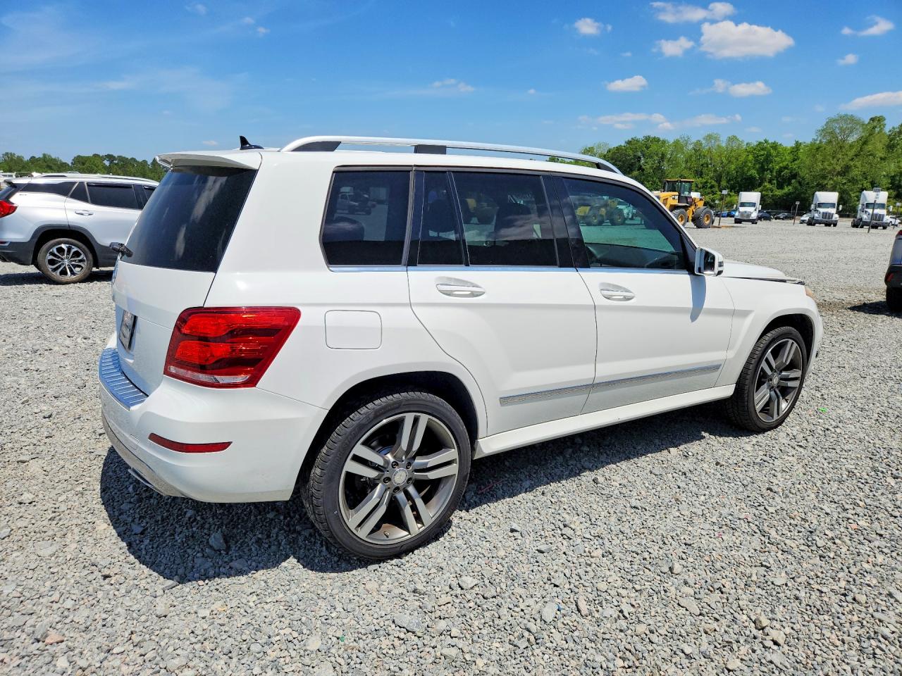 2015 MERCEDES-BENZ GLK 350 photo 7
