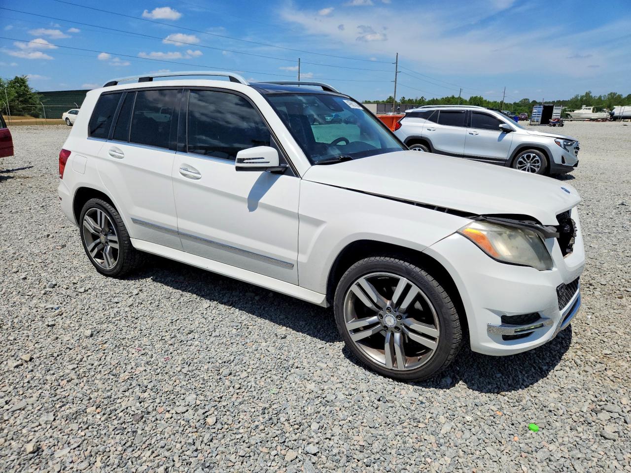 2015 MERCEDES-BENZ GLK 350 photo 10