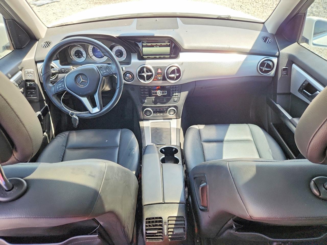 2015 MERCEDES-BENZ GLK 350 photo 22