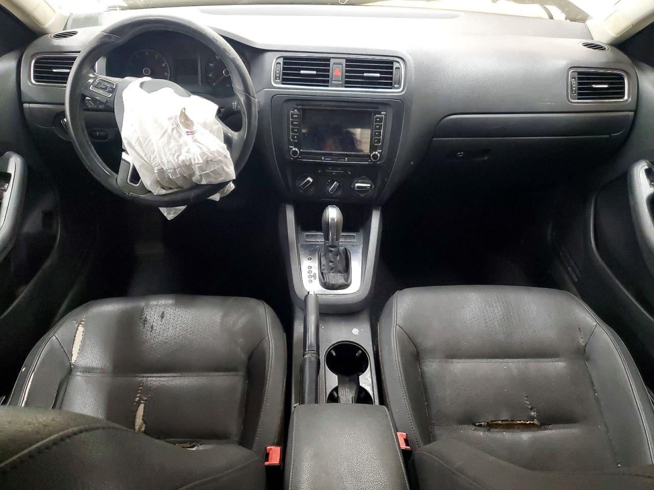 2011 VOLKSWAGEN JETTA SE photo 22