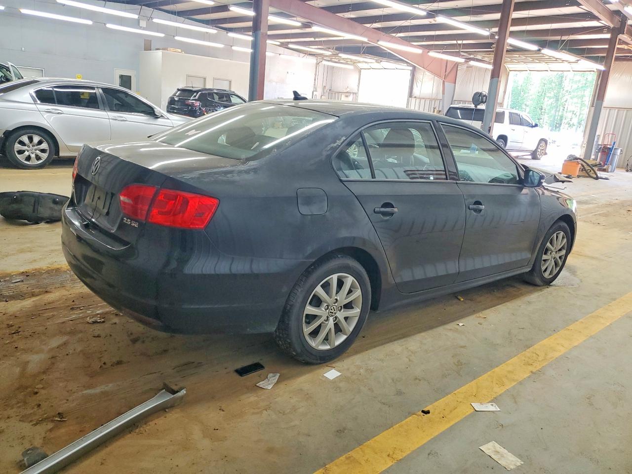 2011 VOLKSWAGEN JETTA SE photo 7