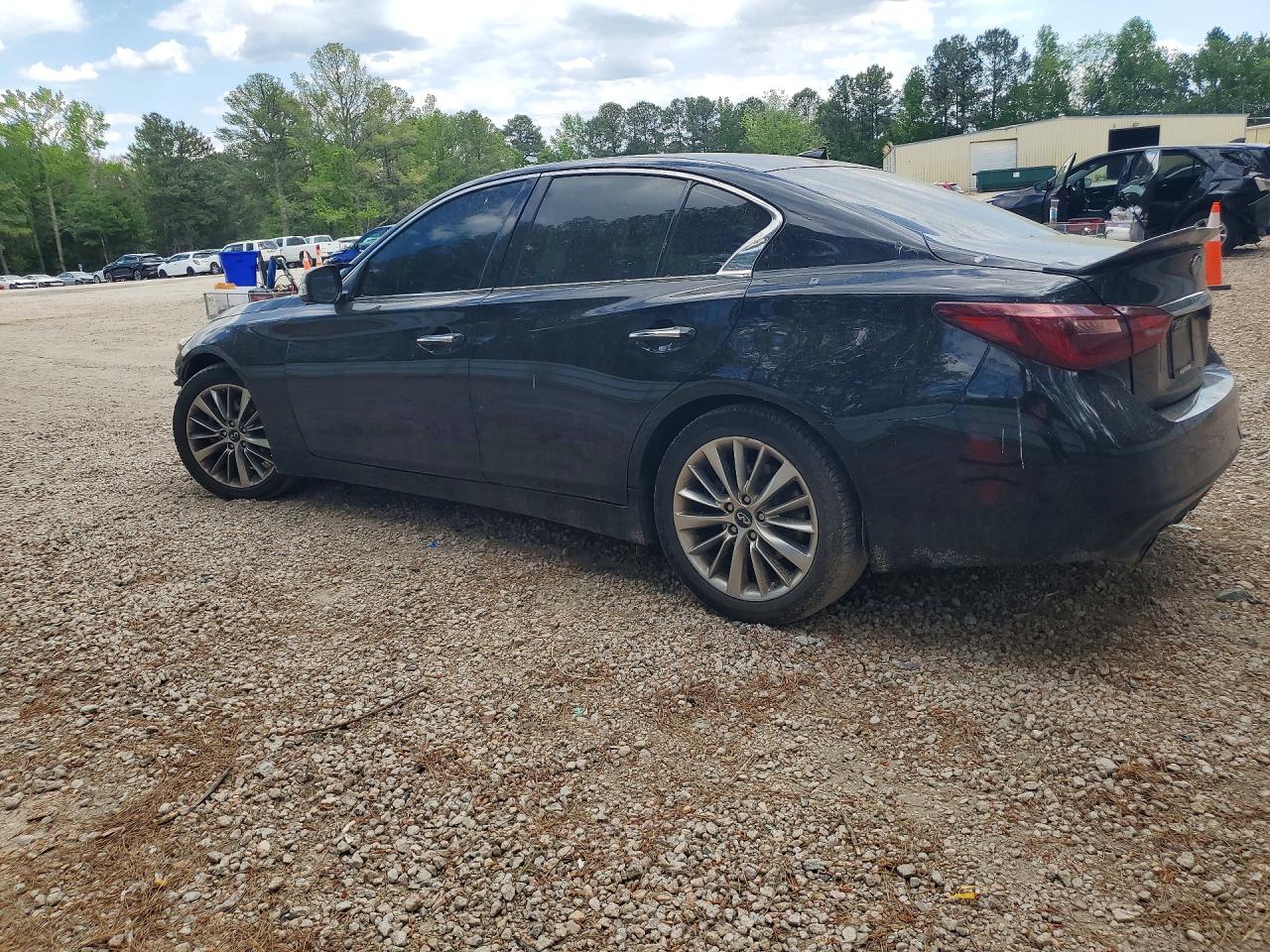 2018 INFINITI Q50 3.0T LUXE photo 2