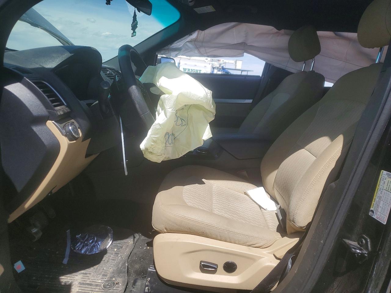 2016 FORD EXPLORER photo 13