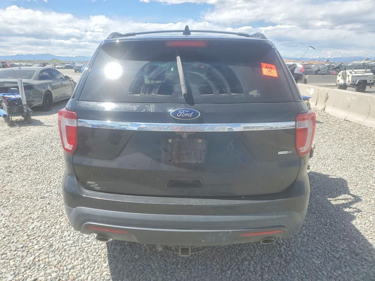2016 FORD EXPLORER photo 11