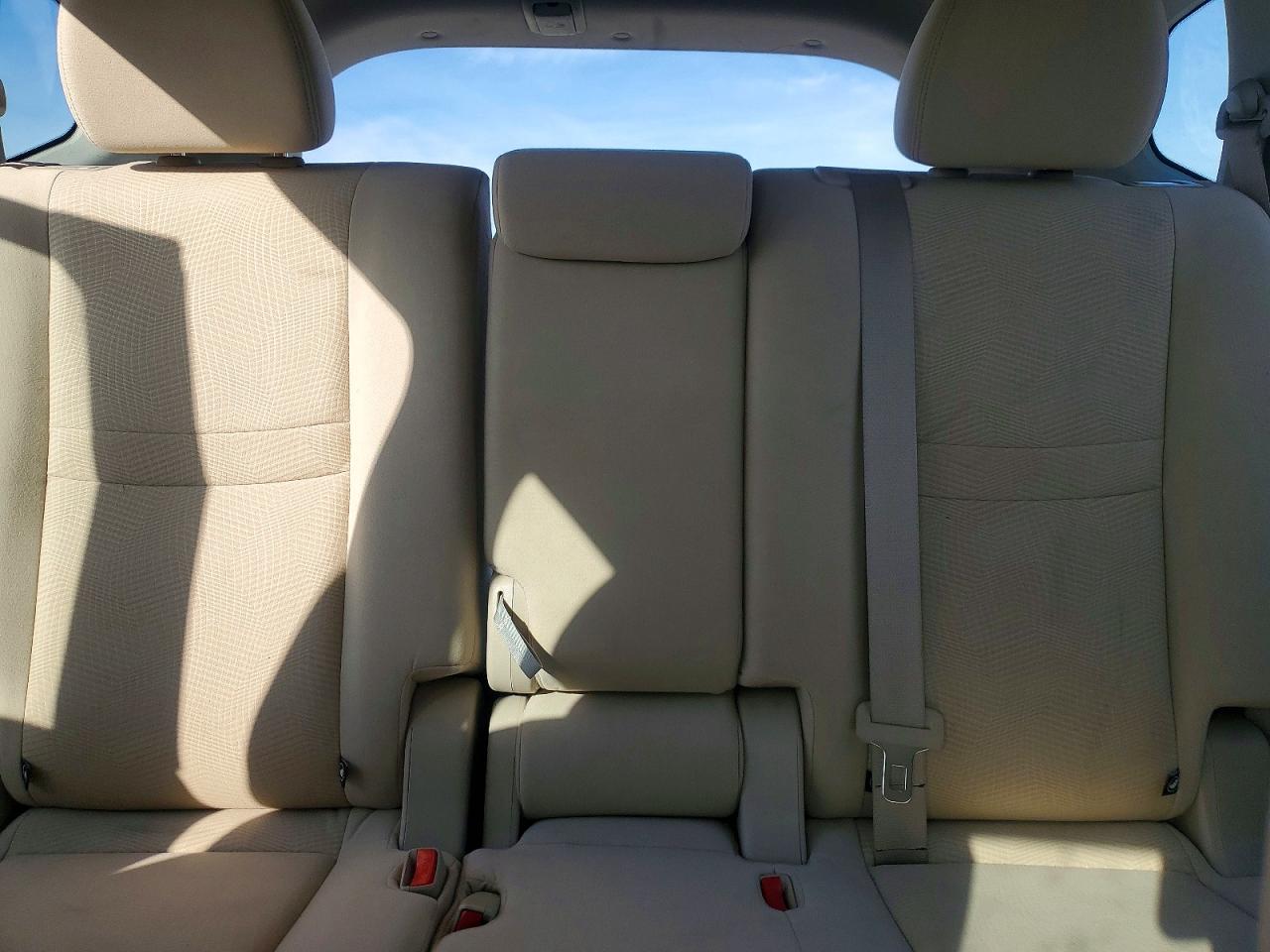 2016 NISSAN ROGUE S photo 28
