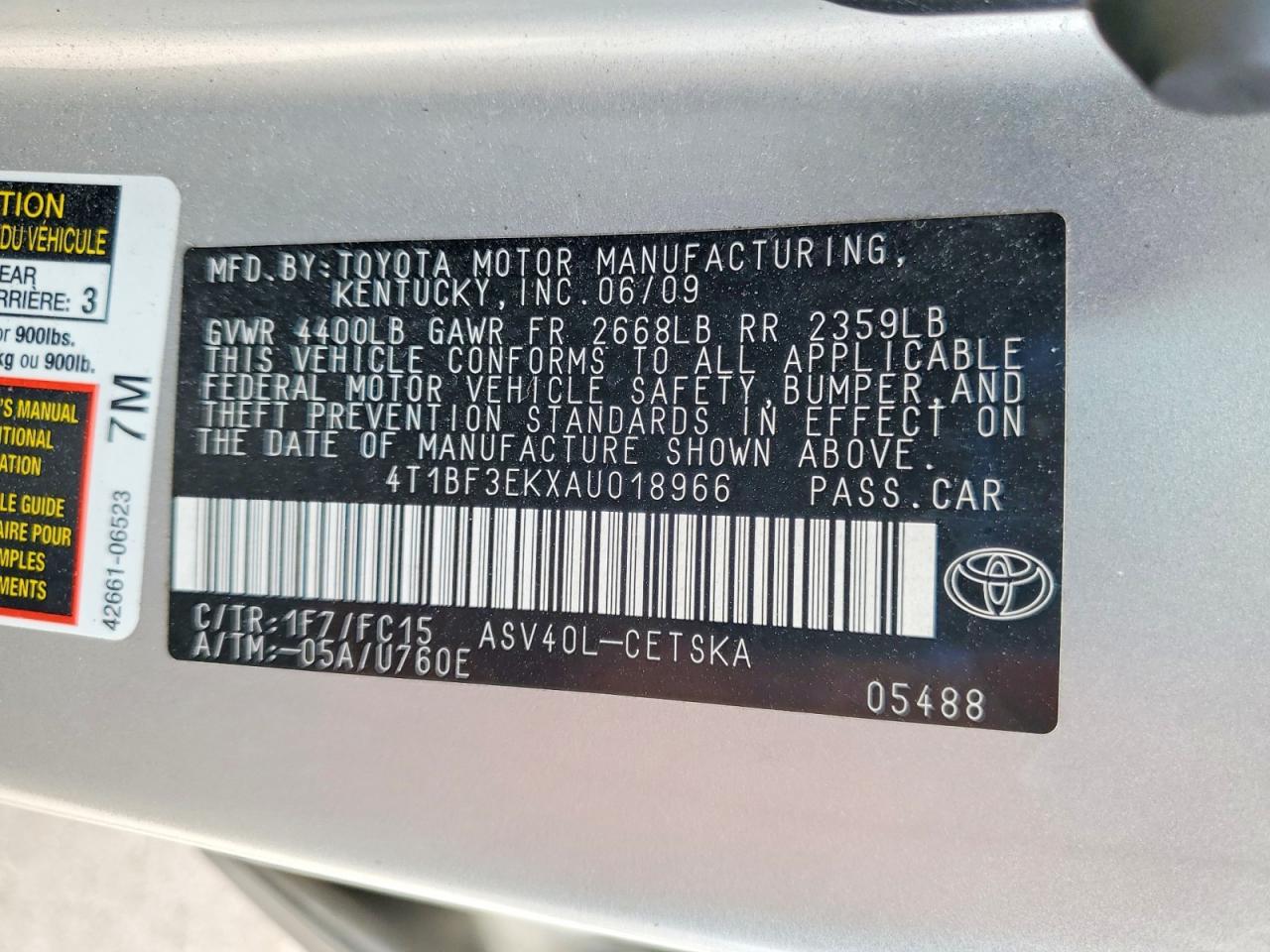 2010 TOYOTA CAMRY SE photo 25