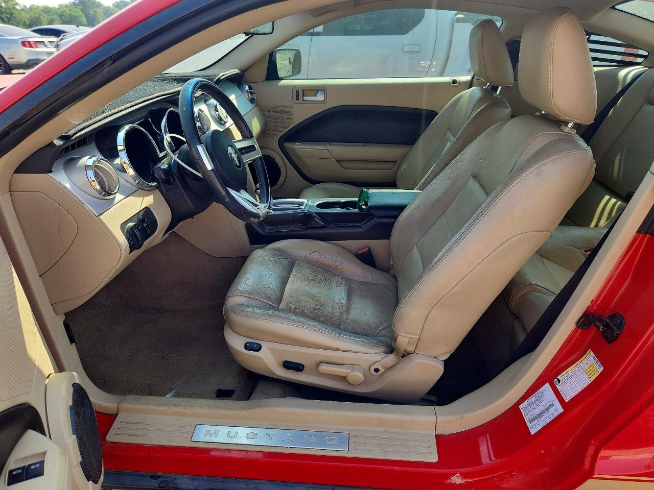 2006 FORD MUSTANG photo 13