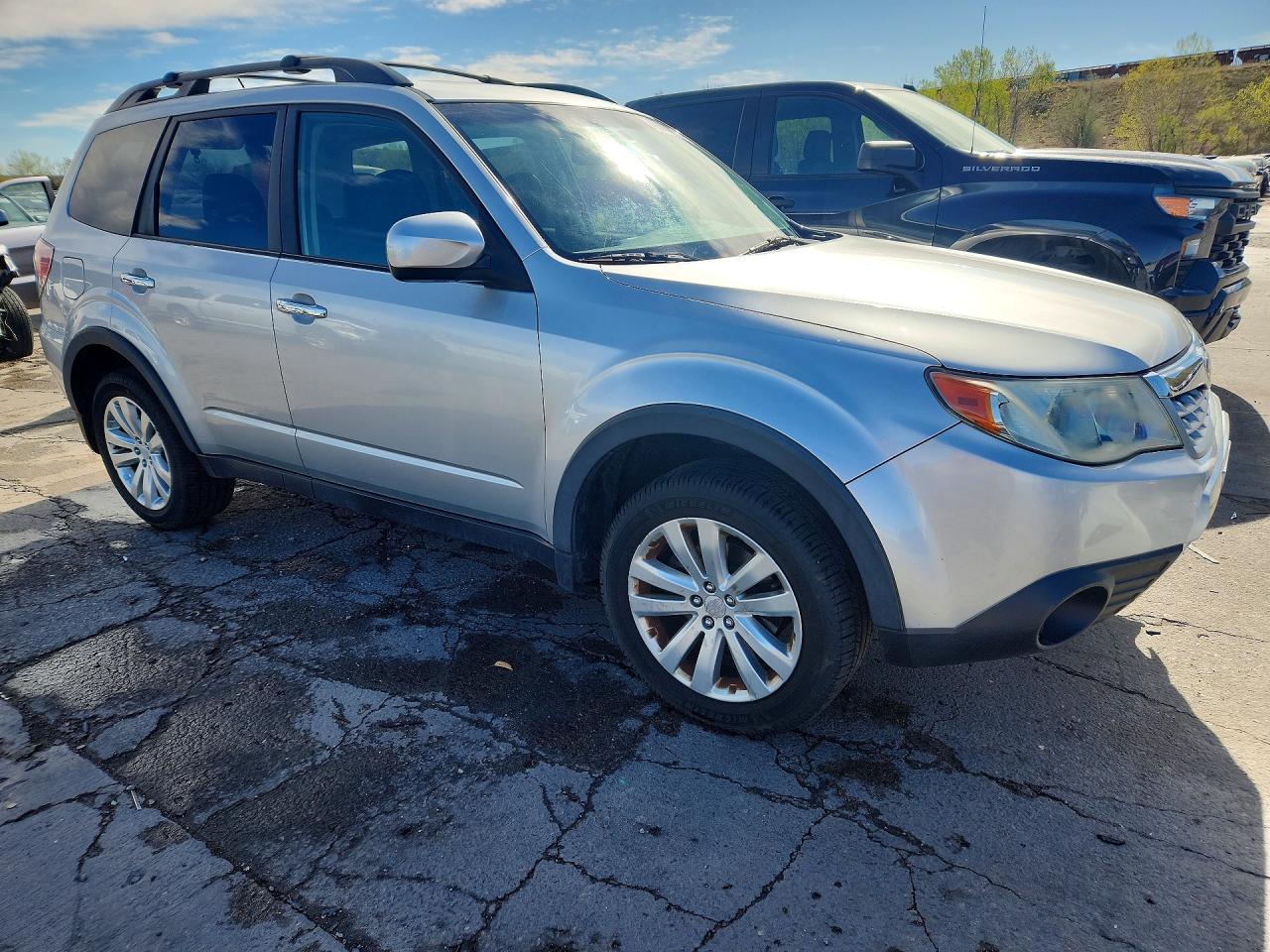 2011 SUBARU FORESTER 2.5X PREMIUM photo 10