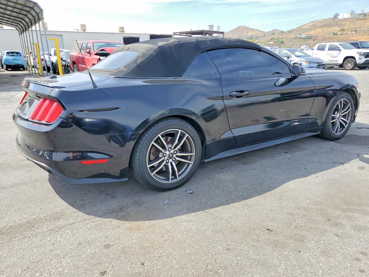 2016 FORD MUSTANG photo 5
