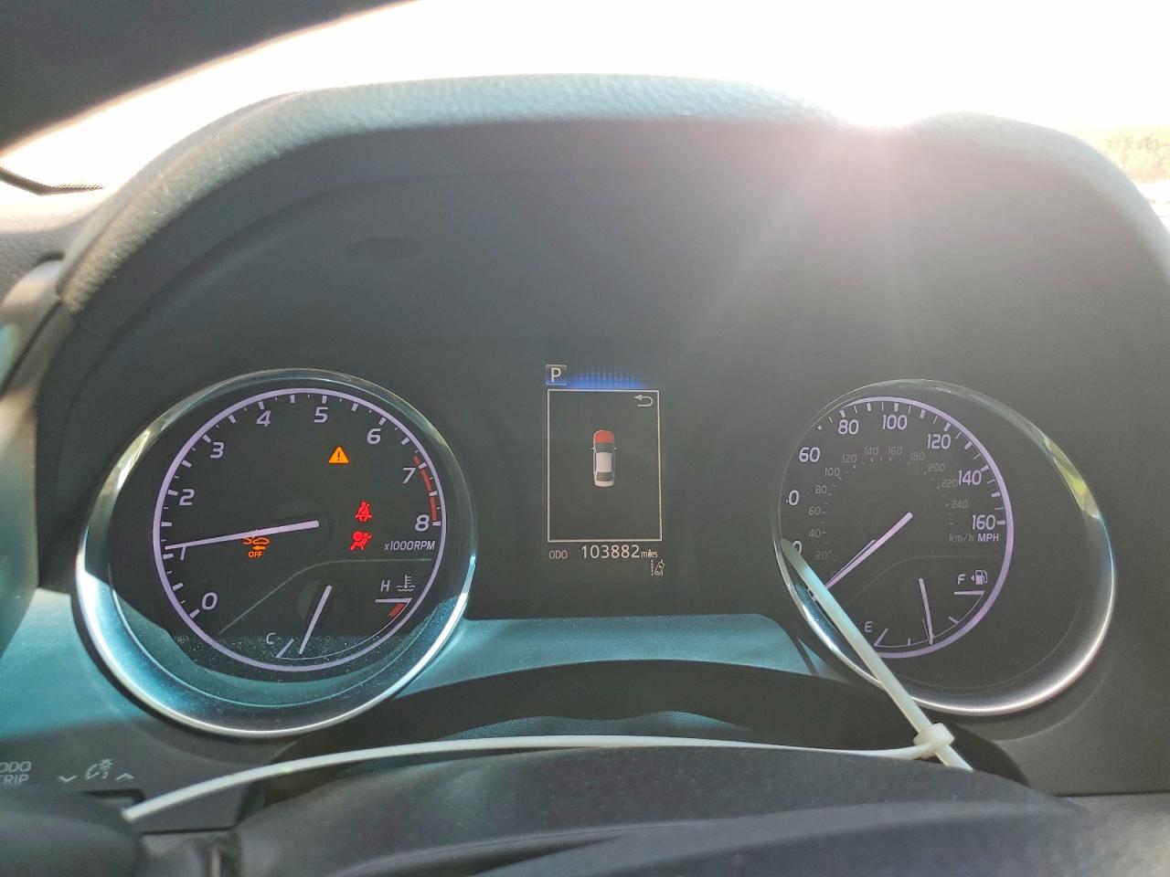 2020 TOYOTA CAMRY SE photo 17