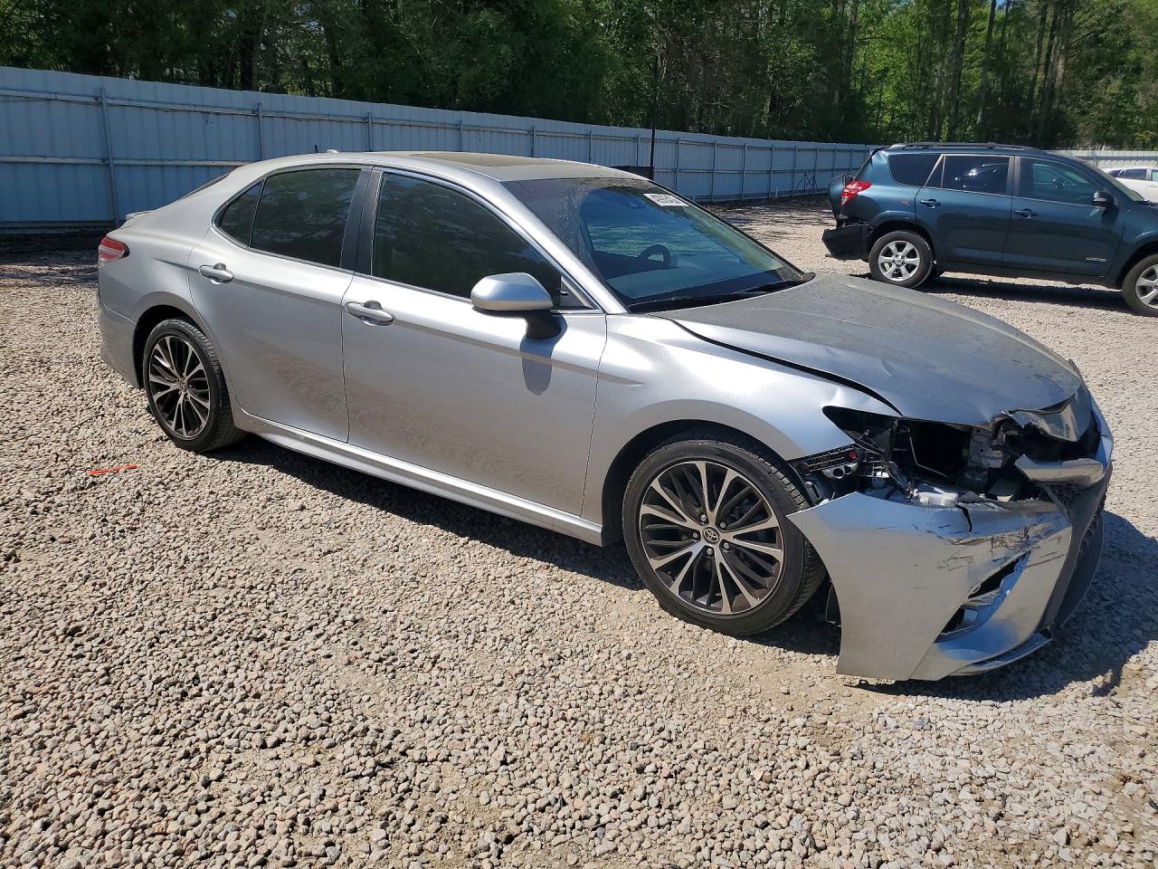 2020 TOYOTA CAMRY SE photo 7