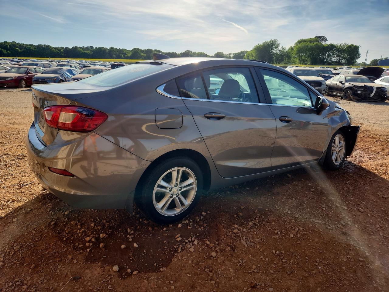 2017 CHEVROLET CRUZE LT photo 5