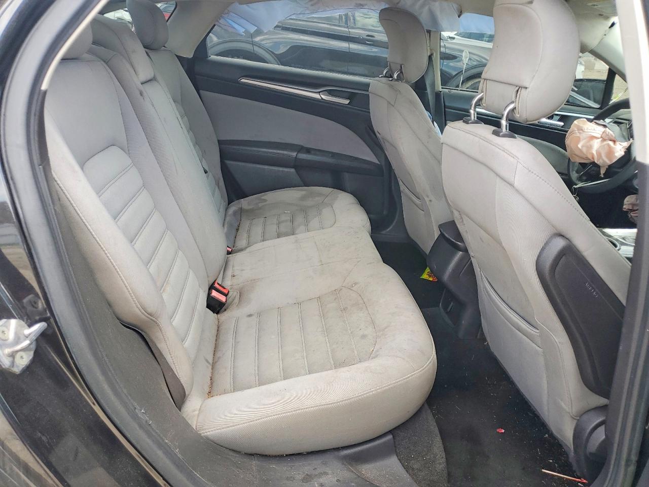 2013 FORD FUSION S photo 28