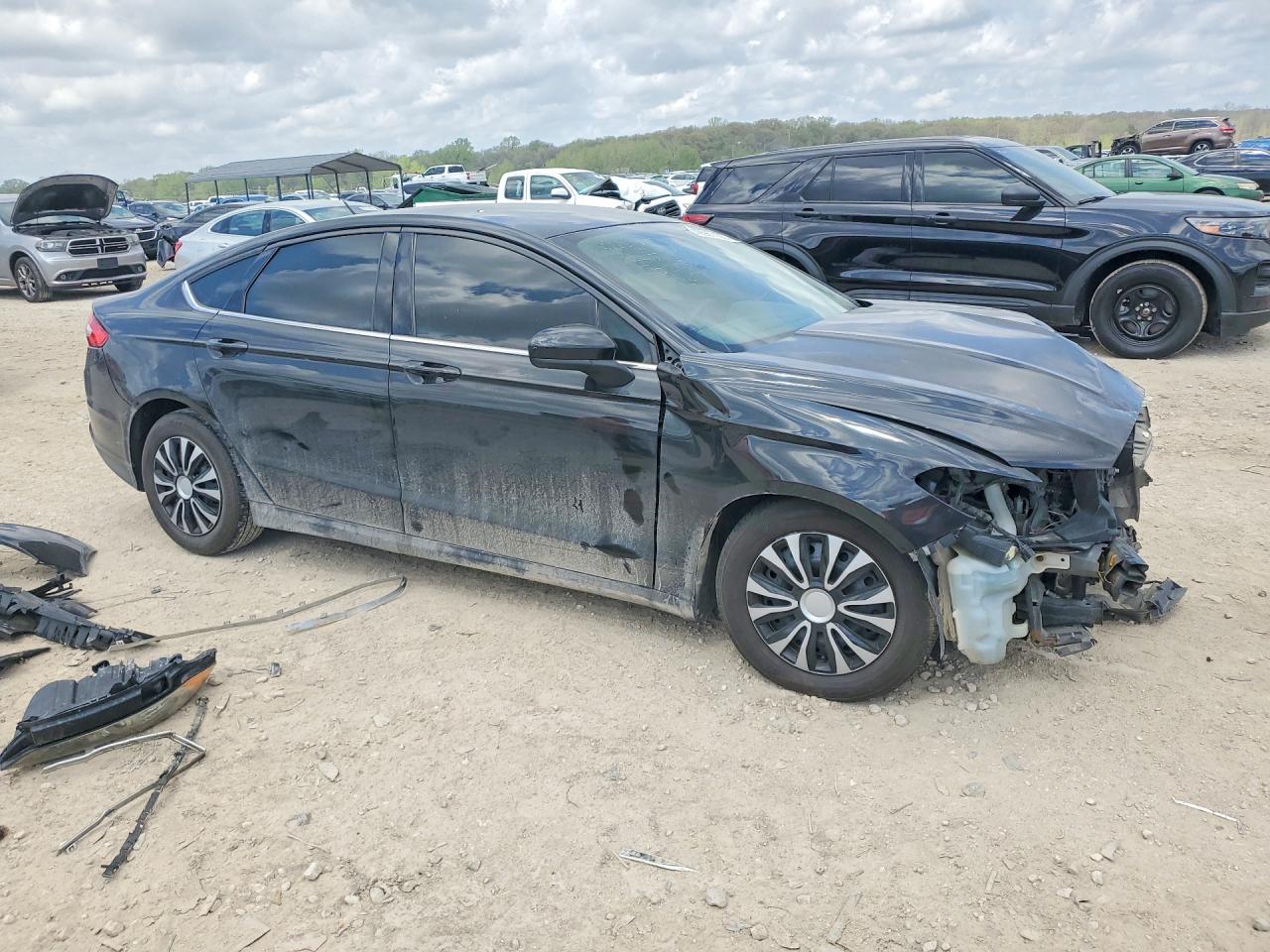 2013 FORD FUSION S photo 10