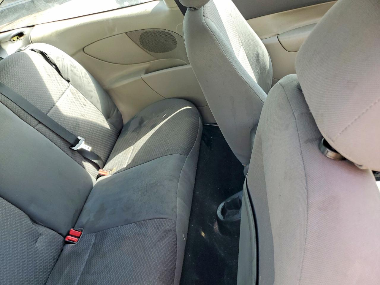 2005 FORD FOCUS ZX3 photo 19