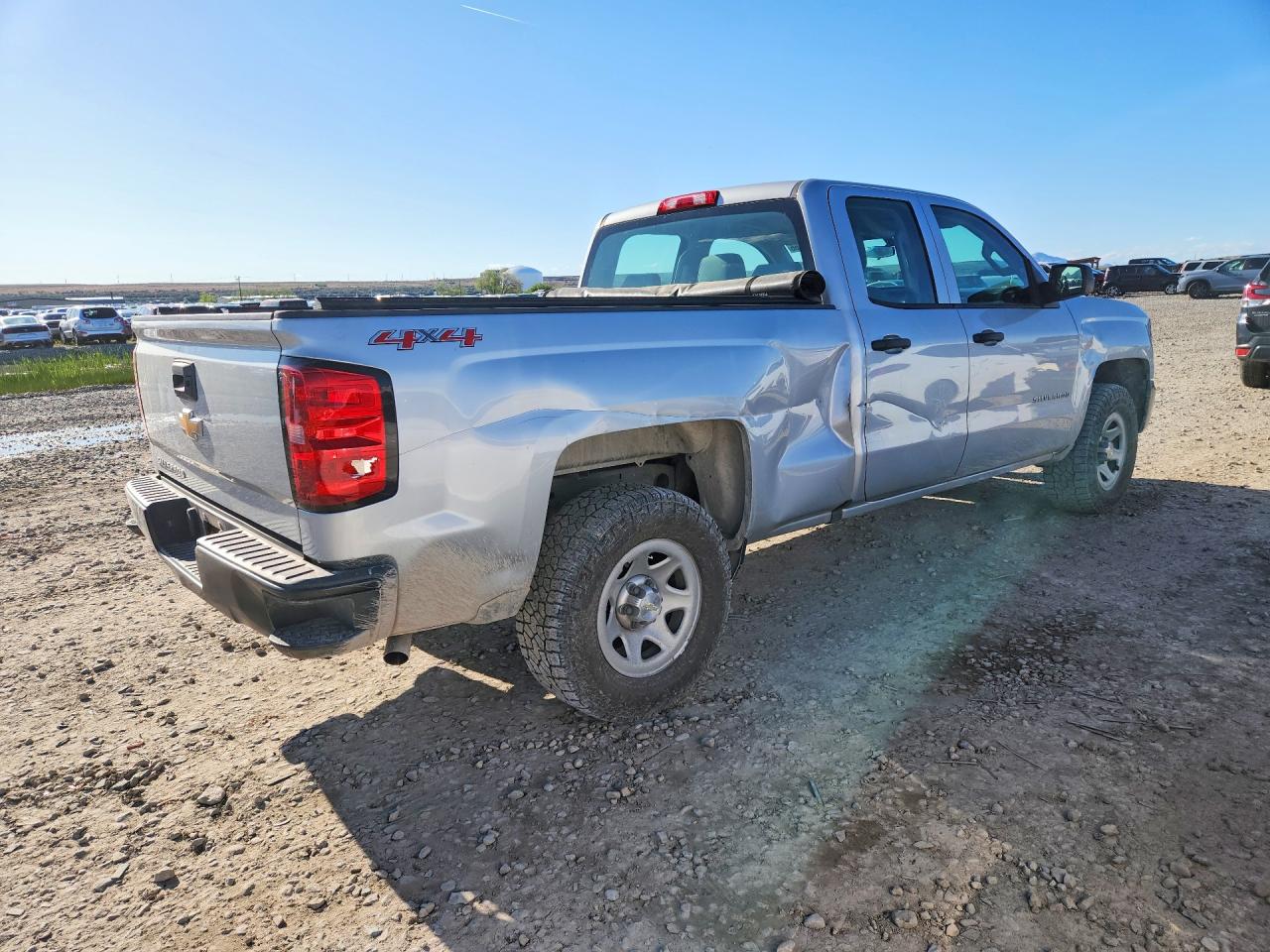 2017 CHEVROLET SILVERADO K1500 photo 5