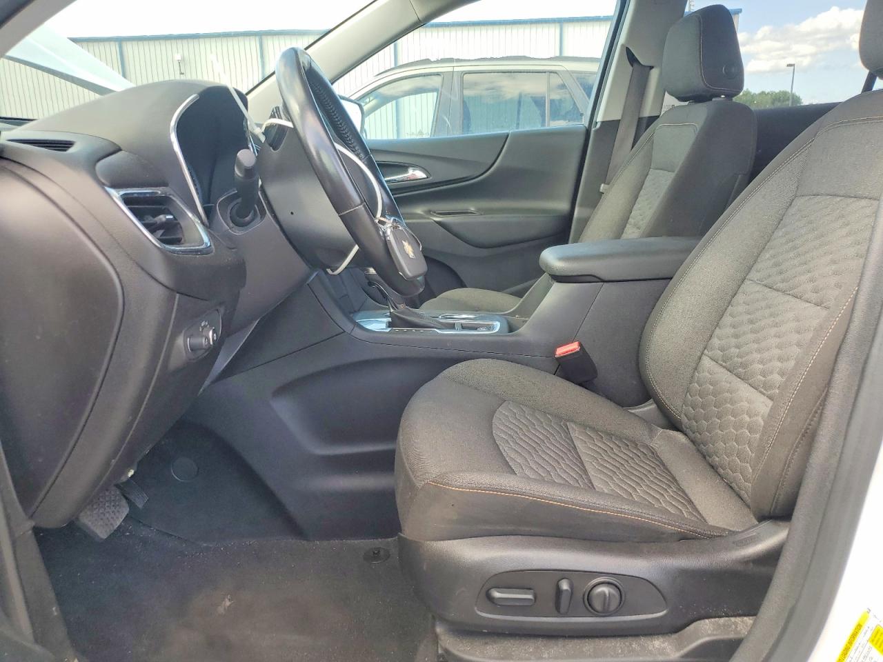 2018 CHEVROLET EQUINOX LT photo 13