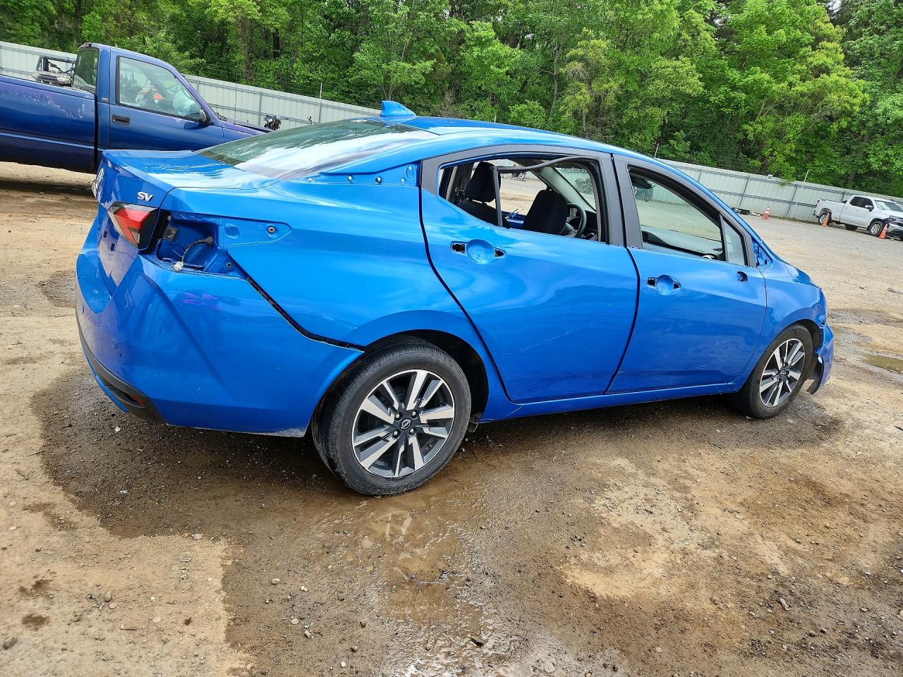 2024 NISSAN VERSA SV photo 5