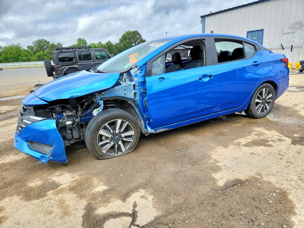 2024 NISSAN VERSA