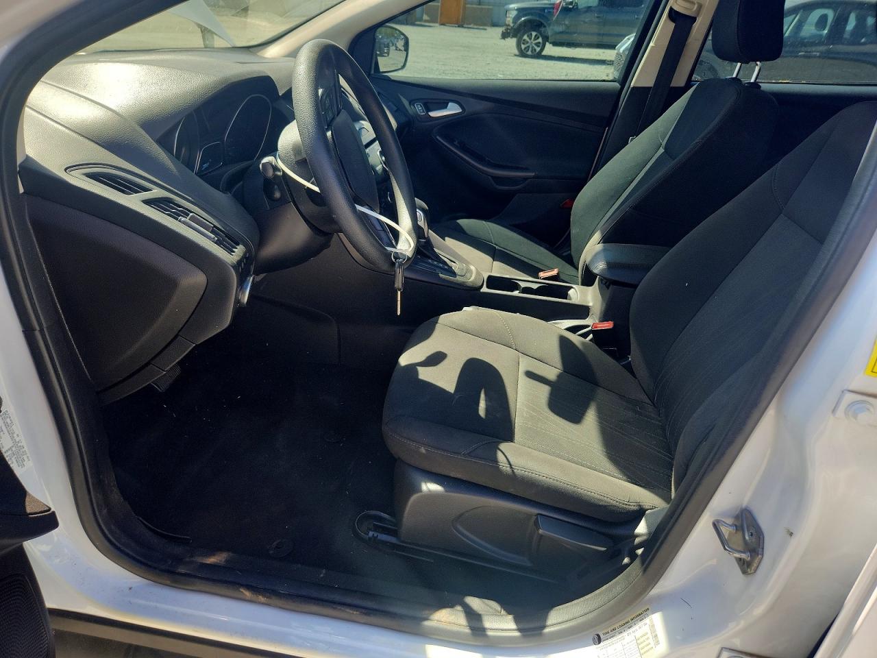 2017 FORD FOCUS SEL photo 13