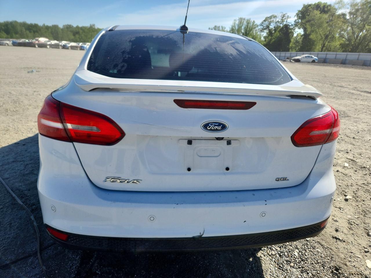 2017 FORD FOCUS SEL photo 11
