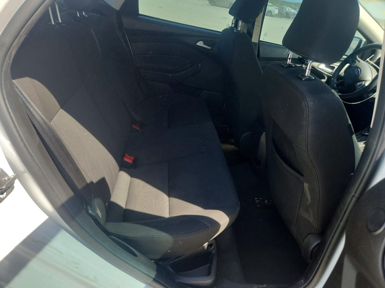 2017 FORD FOCUS SEL photo 19