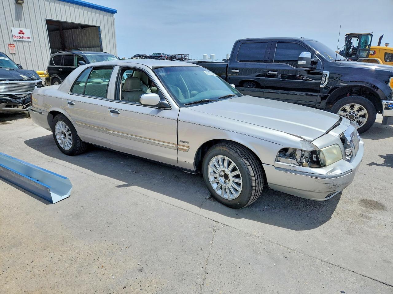 2010 MERCURY GRAND MARQUIS LS photo 10