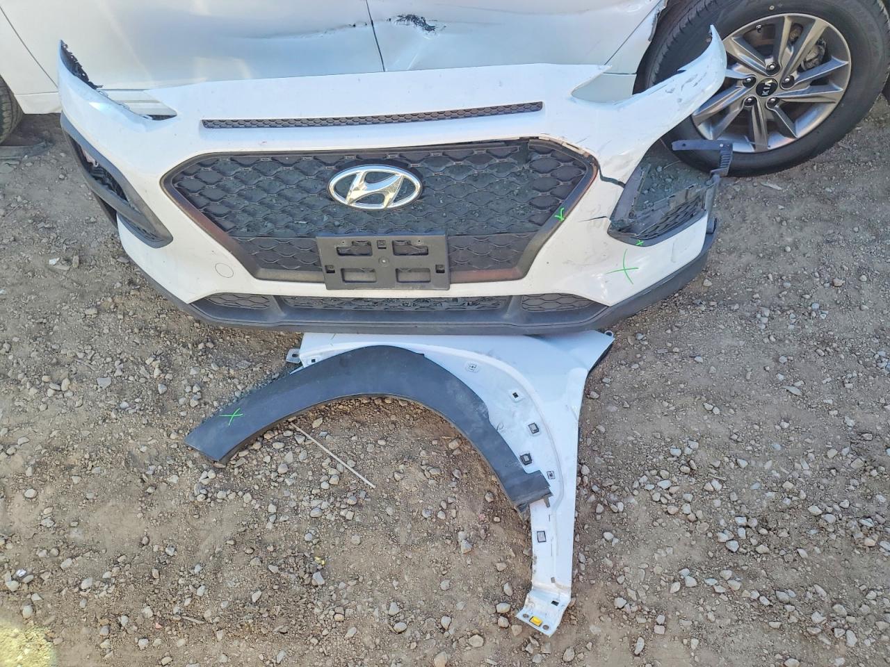 2020 HYUNDAI KONA SE photo 12