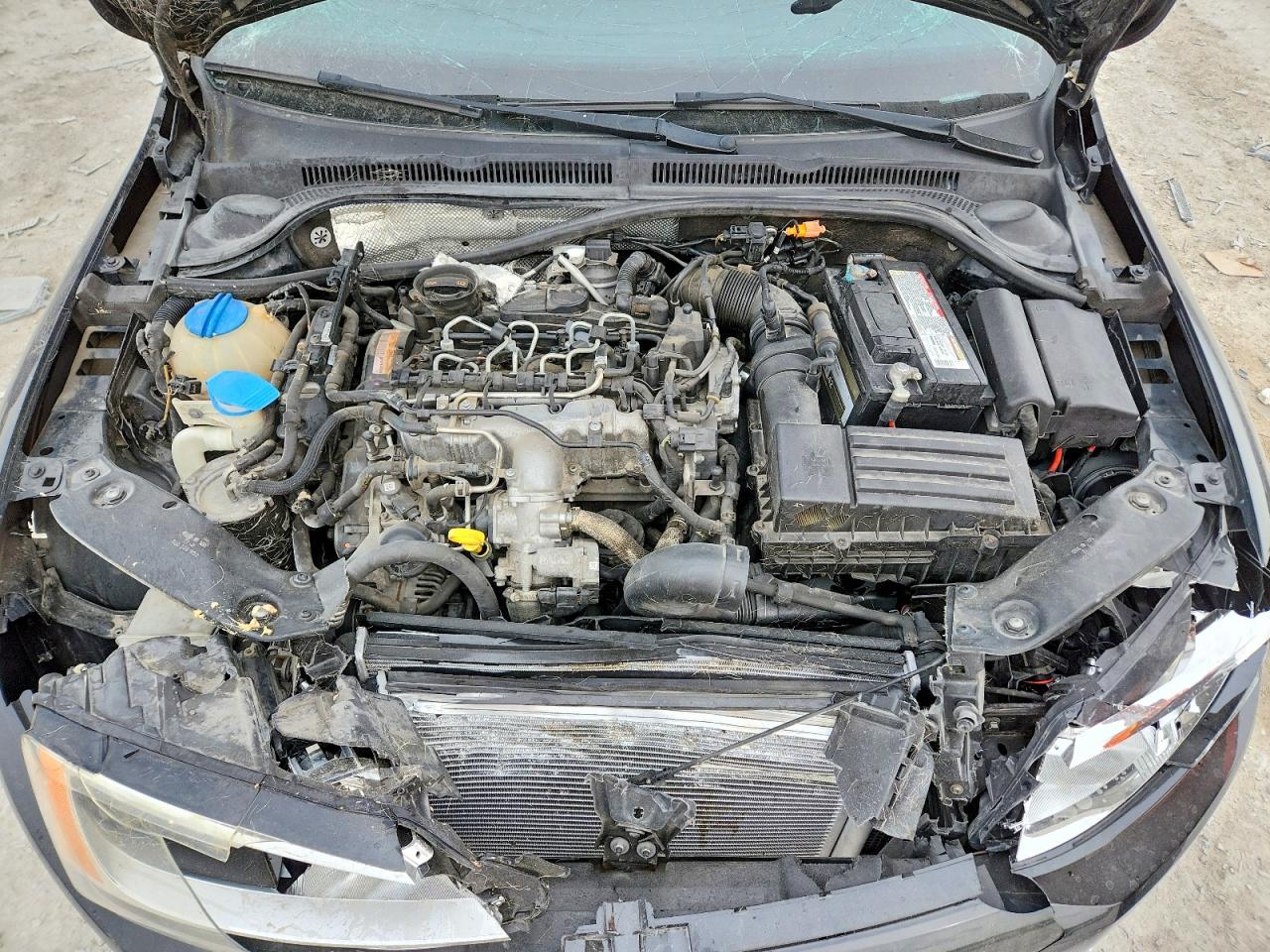 2014 VOLKSWAGEN JETTA TDI photo 31
