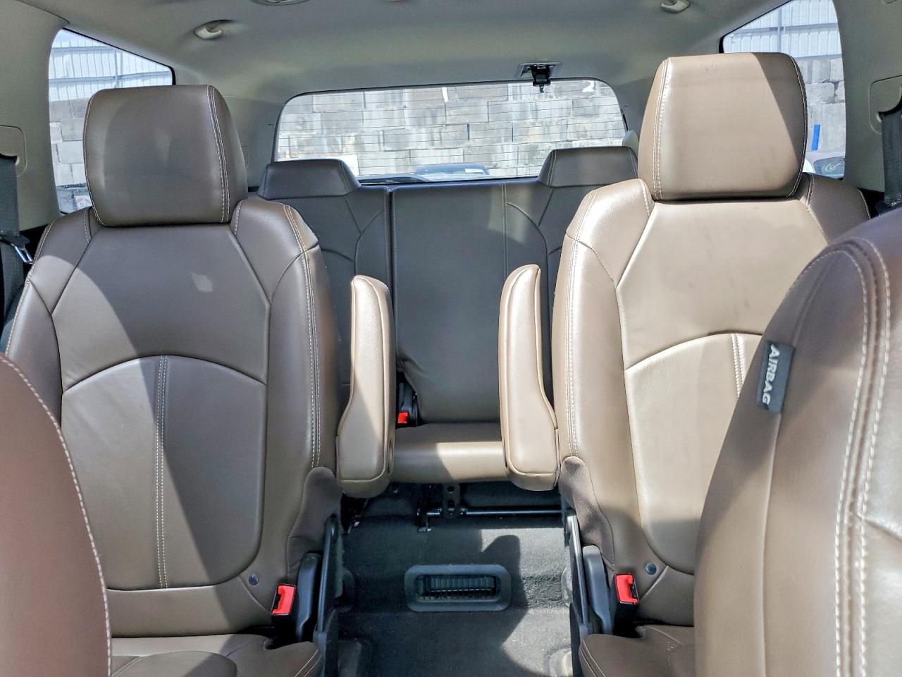 2016 GMC ACADIA photo 28