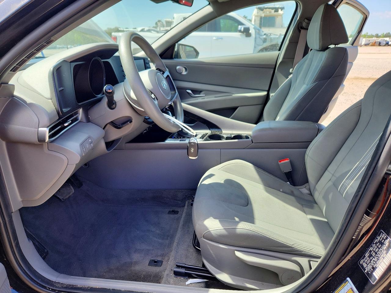 2023 HYUNDAI ELANTRA BLUE photo 19