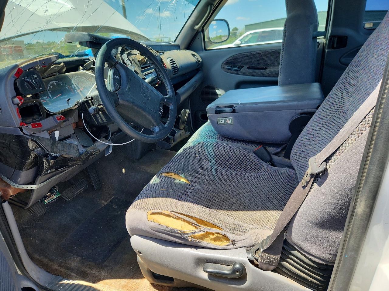 2001 DODGE RAM 1500 photo 13