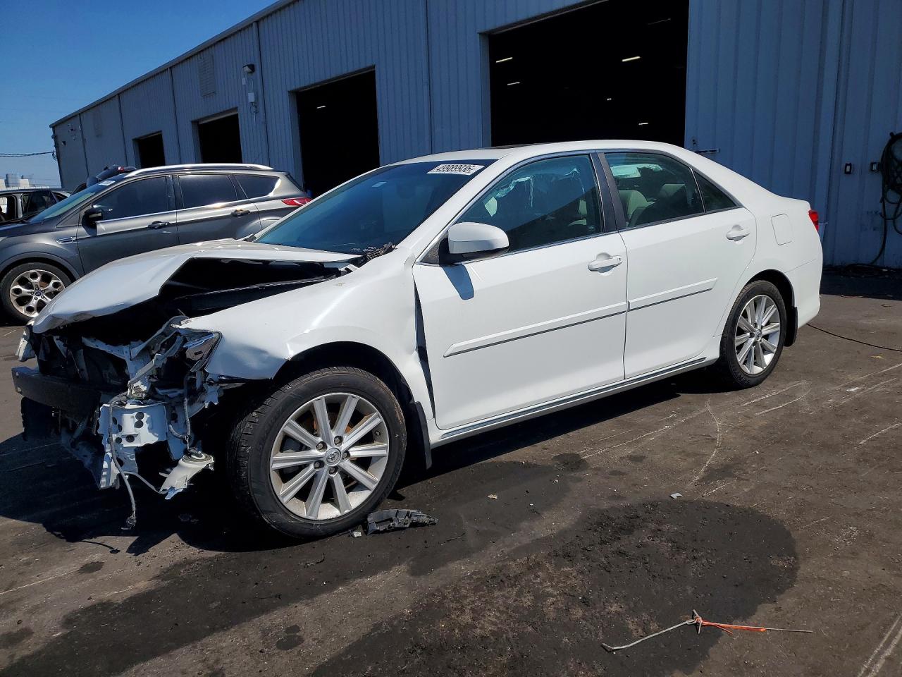 2013 TOYOTA CAMRY