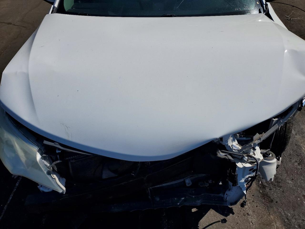 2013 TOYOTA CAMRY XLE photo 31