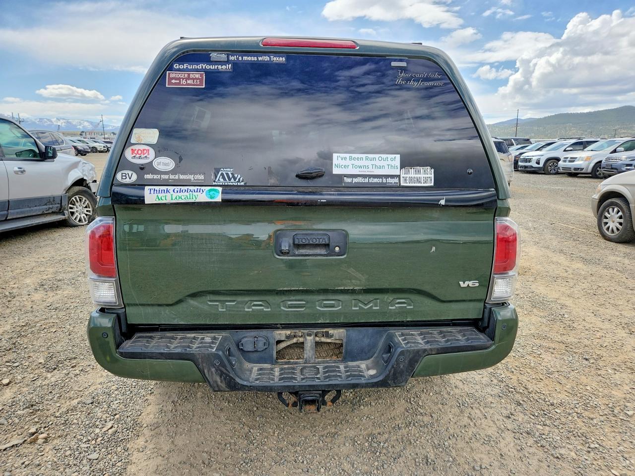 2022 TOYOTA TACOMA TRD OFF-ROAD photo 11