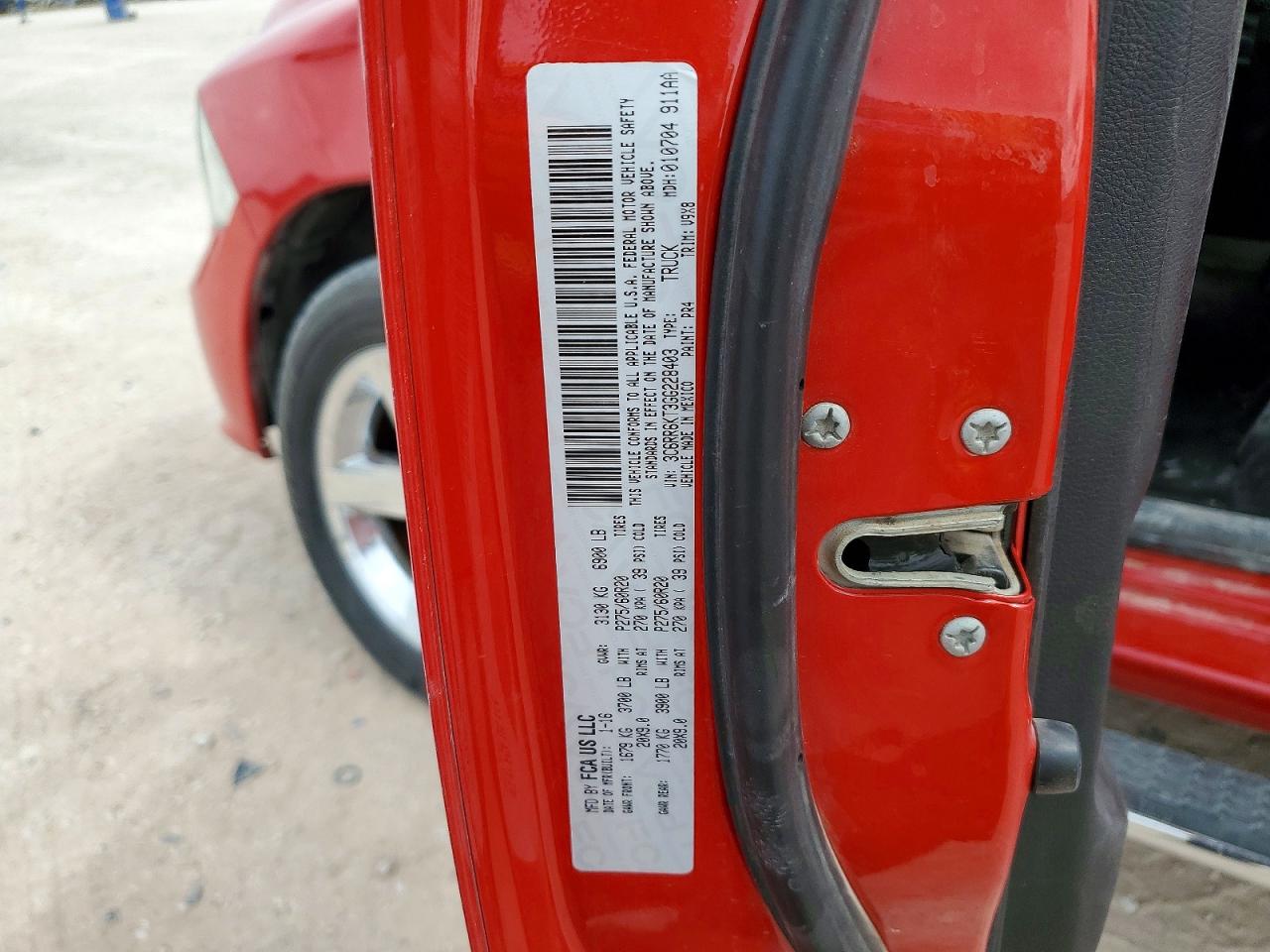 2016 RAM 1500 ST photo 37