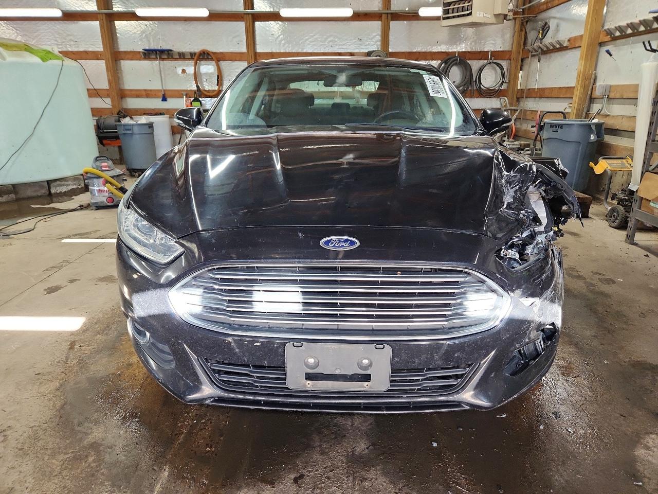 2014 FORD FUSION SE photo 9