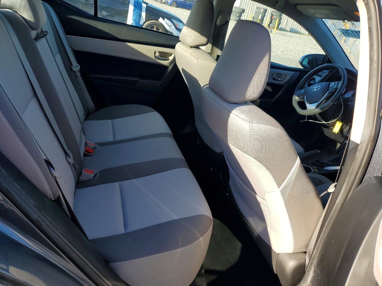 2017 TOYOTA COROLLA LE photo 28