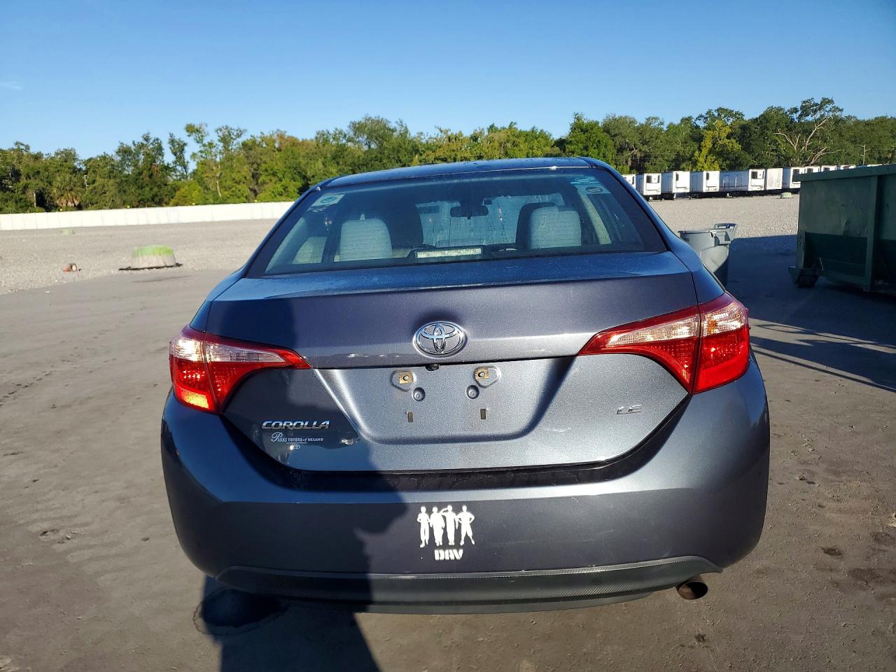 2017 TOYOTA COROLLA LE photo 16